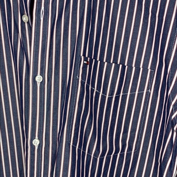 NWOT Tommy Hilfiger 'Custom Fit" Button D… - Picture 5 of 8